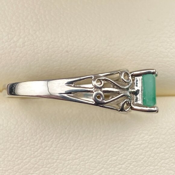 Vtg. CID CLYDE DUNEIER 10K White Gold & 0.5 Ct. Natural Emerald Ring Sz. 7.5 - Picture 5 of 16